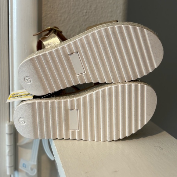 Kids' Lindsey Platform Espadrille Sandals Gold - art class - Size 13 NEW - Picture 5 of 6